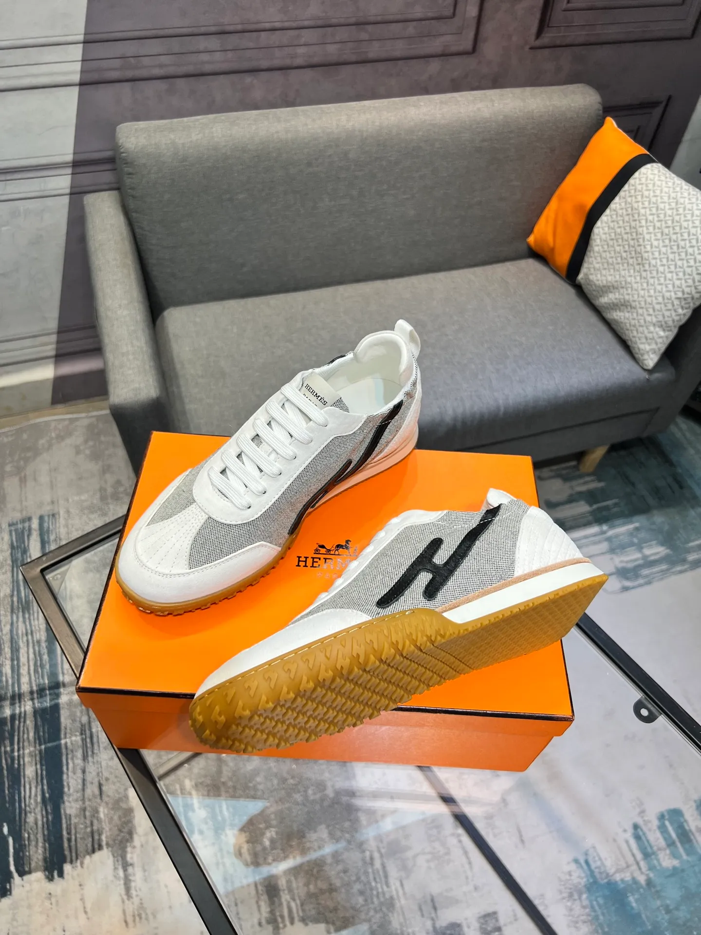 Men's shoes 💰700 [HERMES] Hermès - High-end quality original order 🔍🔍 - Upper: 🔝 cowhide suede splicing design - Inner lining: imported mixed sheepskin - Outsole: TPR foam · Rubber: two-color combined molding outsole - Super high quality control · Fine workmanship: highlighted (high-end, luxury, grade) -Size: 38-44 (45, 46, can be customized)
